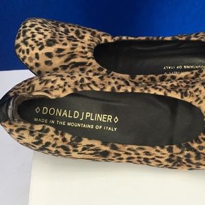 Donald J Pliner ballet Flats...Made in Italy